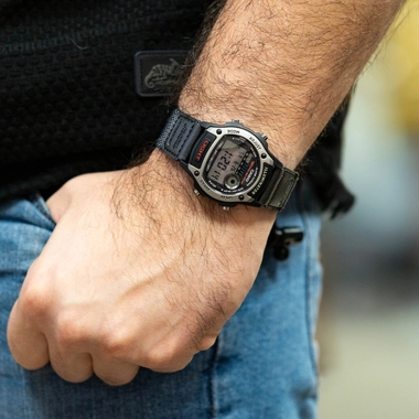 Casio Collection W-220HF-8AVEF gyerek karóra