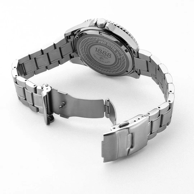 Roamer Pro Diver 200 969845418520 férfi karóra