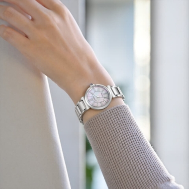 Citizen Elegance Lady EM1060-87Y női karóra